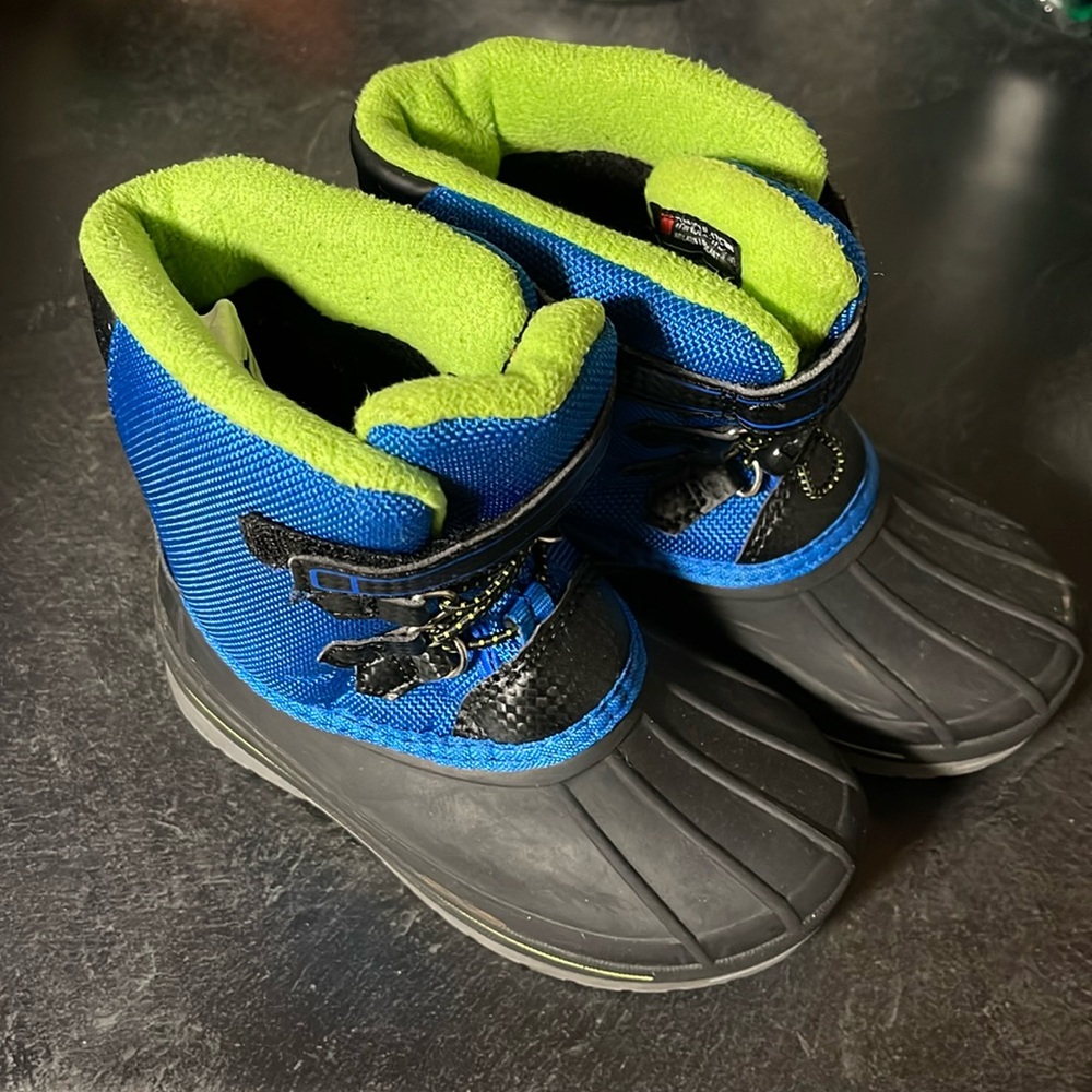 Snow Boots